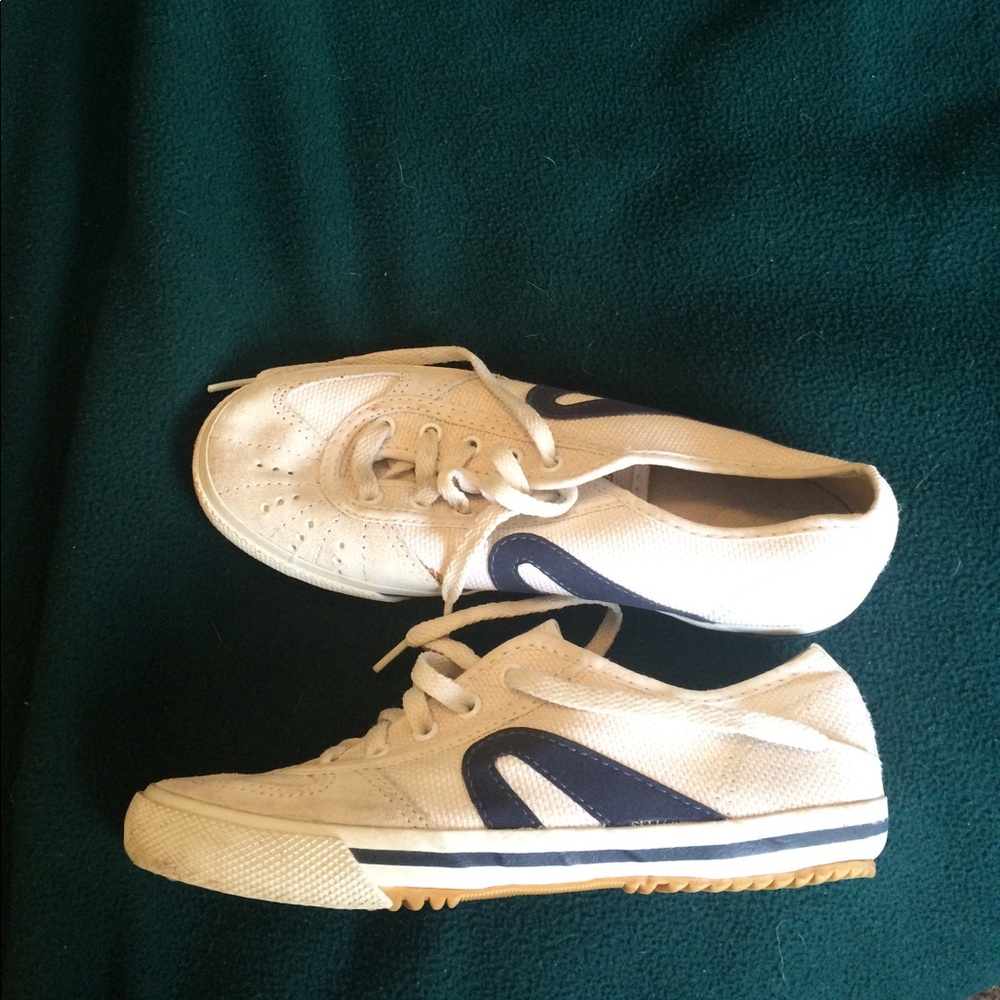 Size 37 unisex Rainha sneakers